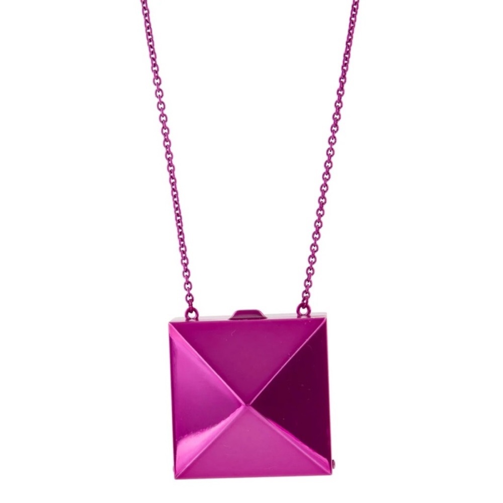 NWT Valentino Garavani Rockstud Mirror Metal Box Necklace
Pink PP $790 Retail